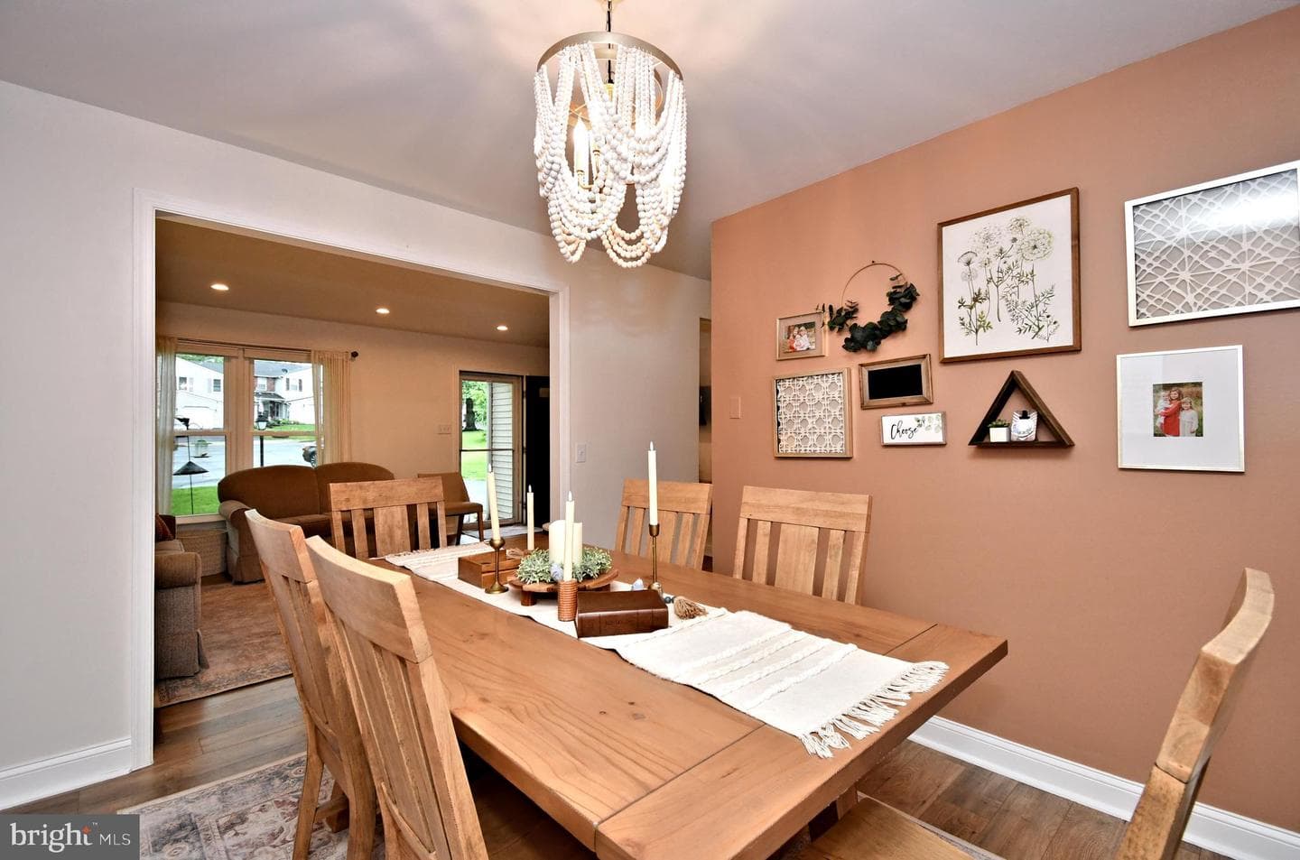16 Grove Circle photo 11