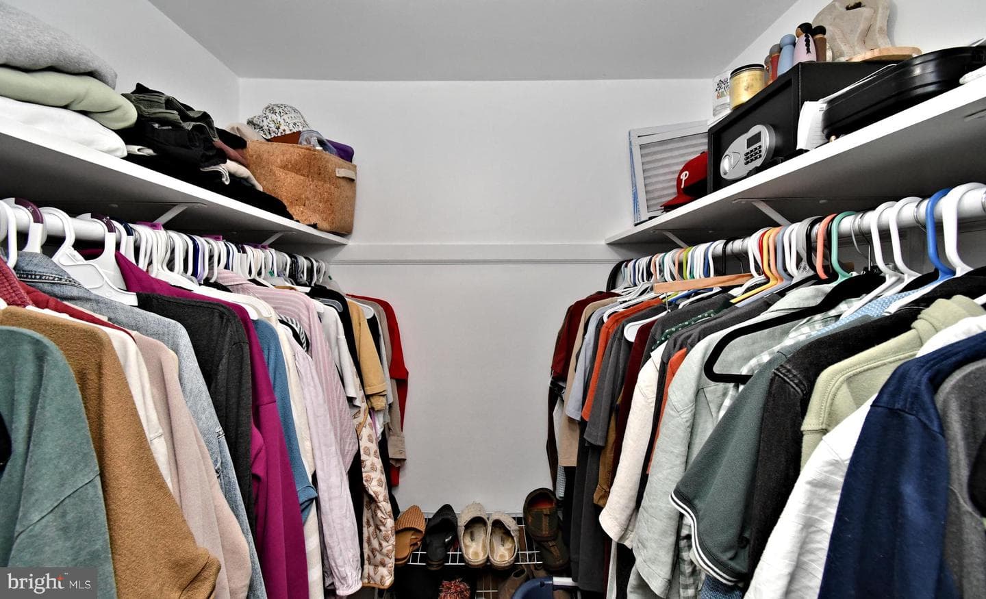 16 Grove Circle photo 28