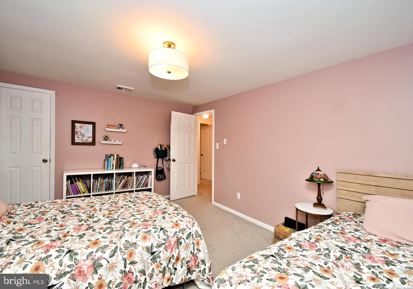 16 Grove Circle photo 33