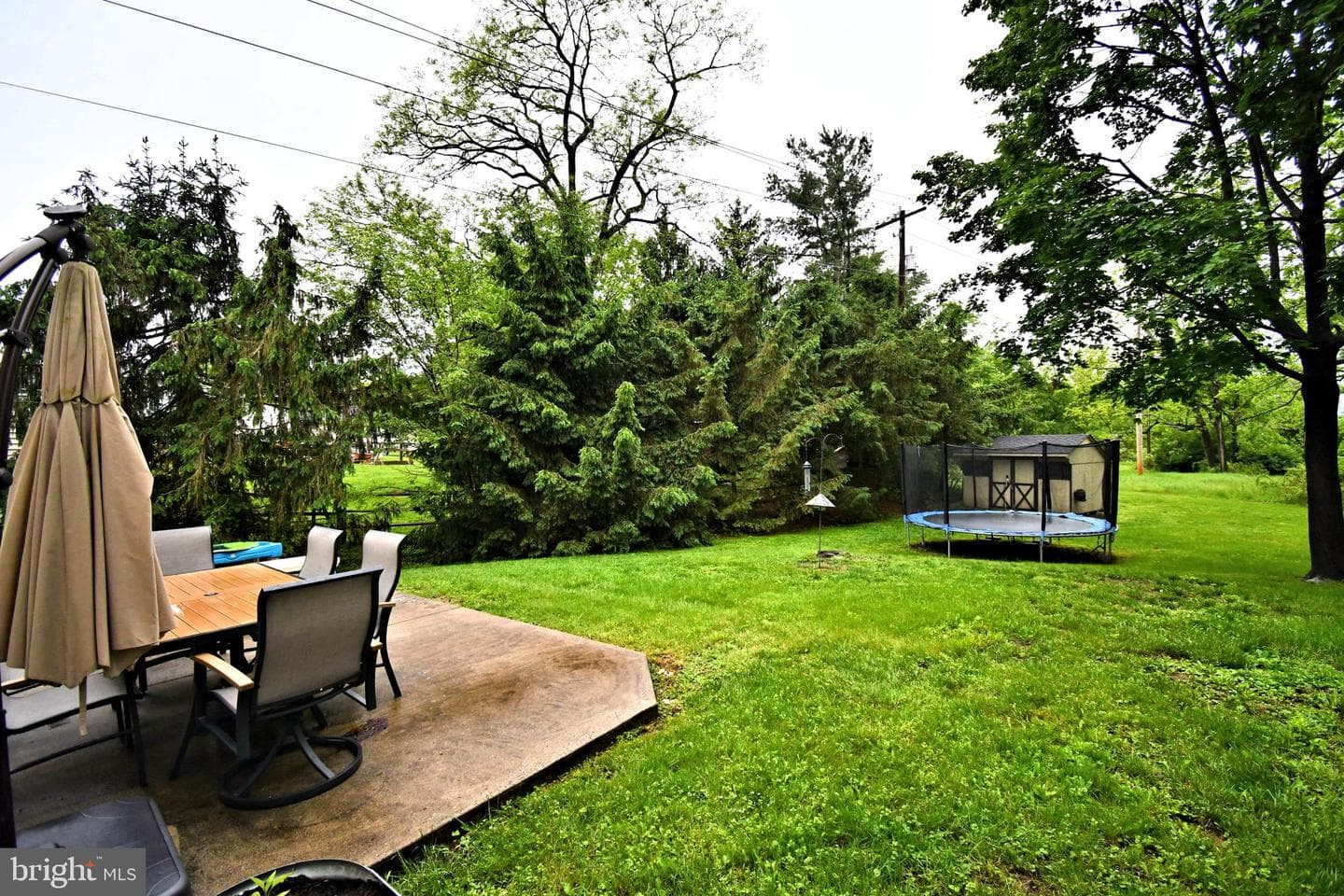 16 Grove Circle photo 40