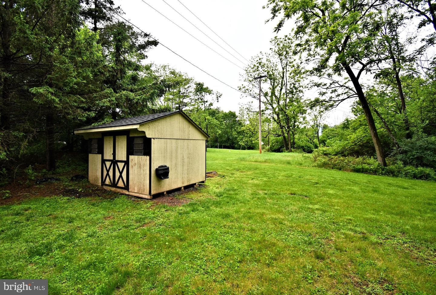 16 Grove Circle photo 43