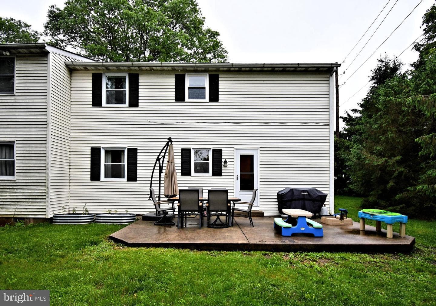 16 Grove Circle photo 45