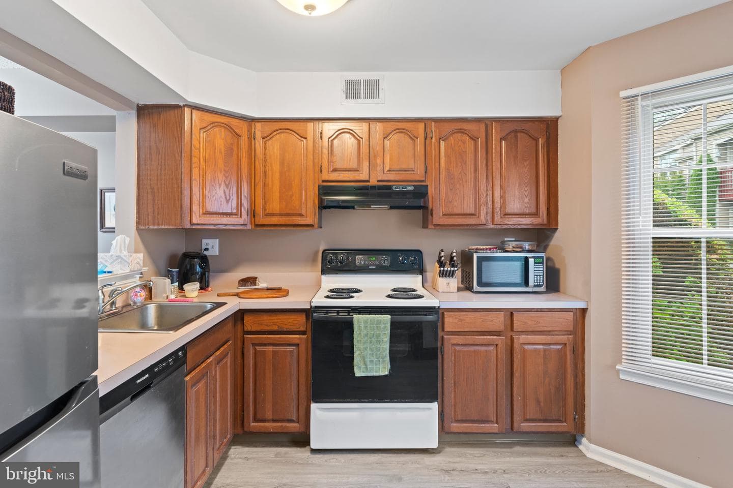 1206 Barry Court photo 14