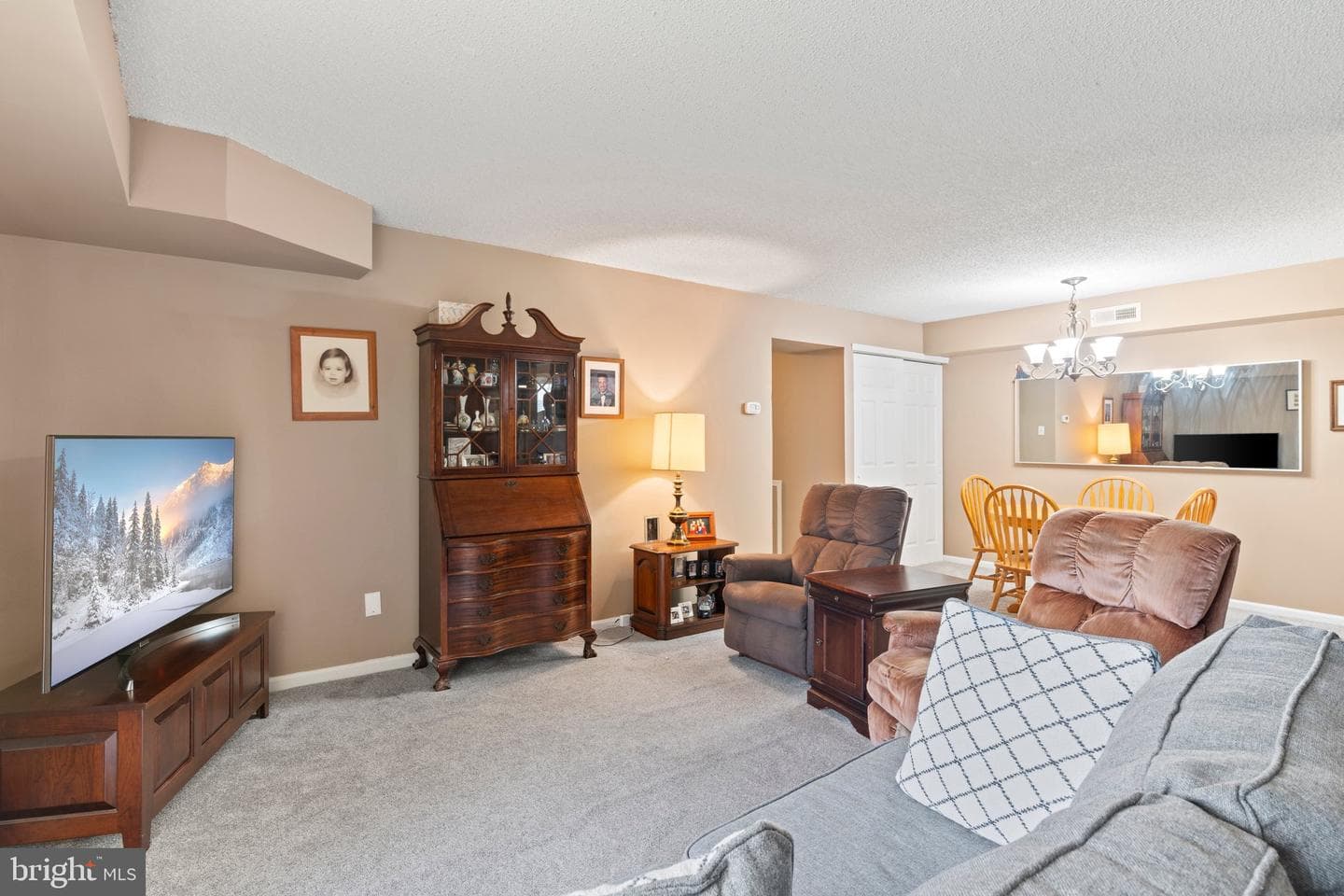 1206 Barry Court photo 19