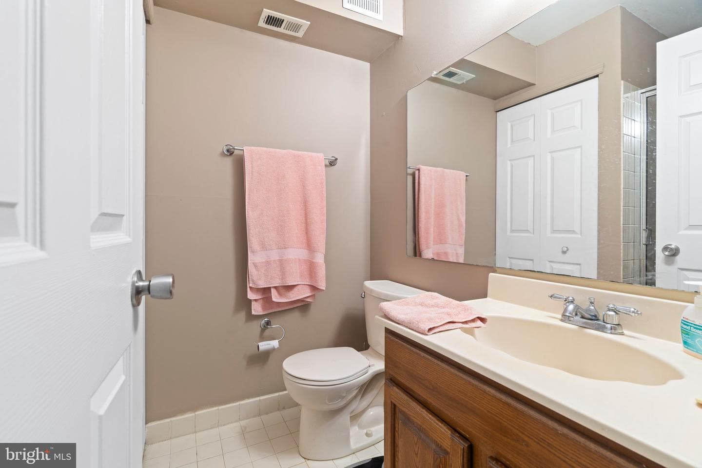 1206 Barry Court photo 6