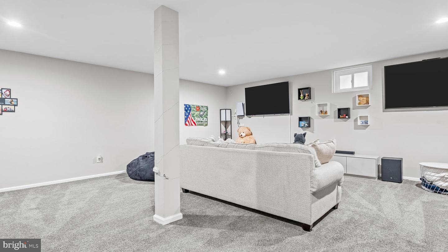 32 Tankard Lane photo 35
