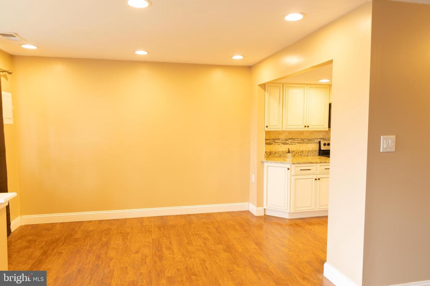 1217 Suzann Drive photo 7