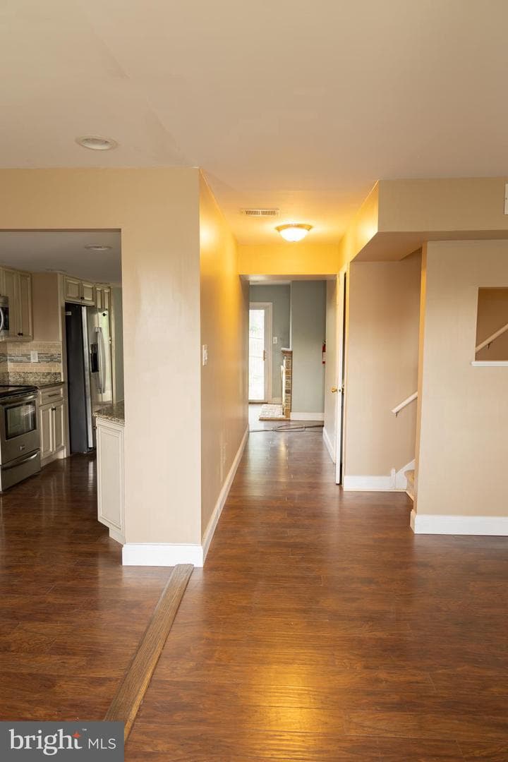 1217 Suzann Drive photo 9
