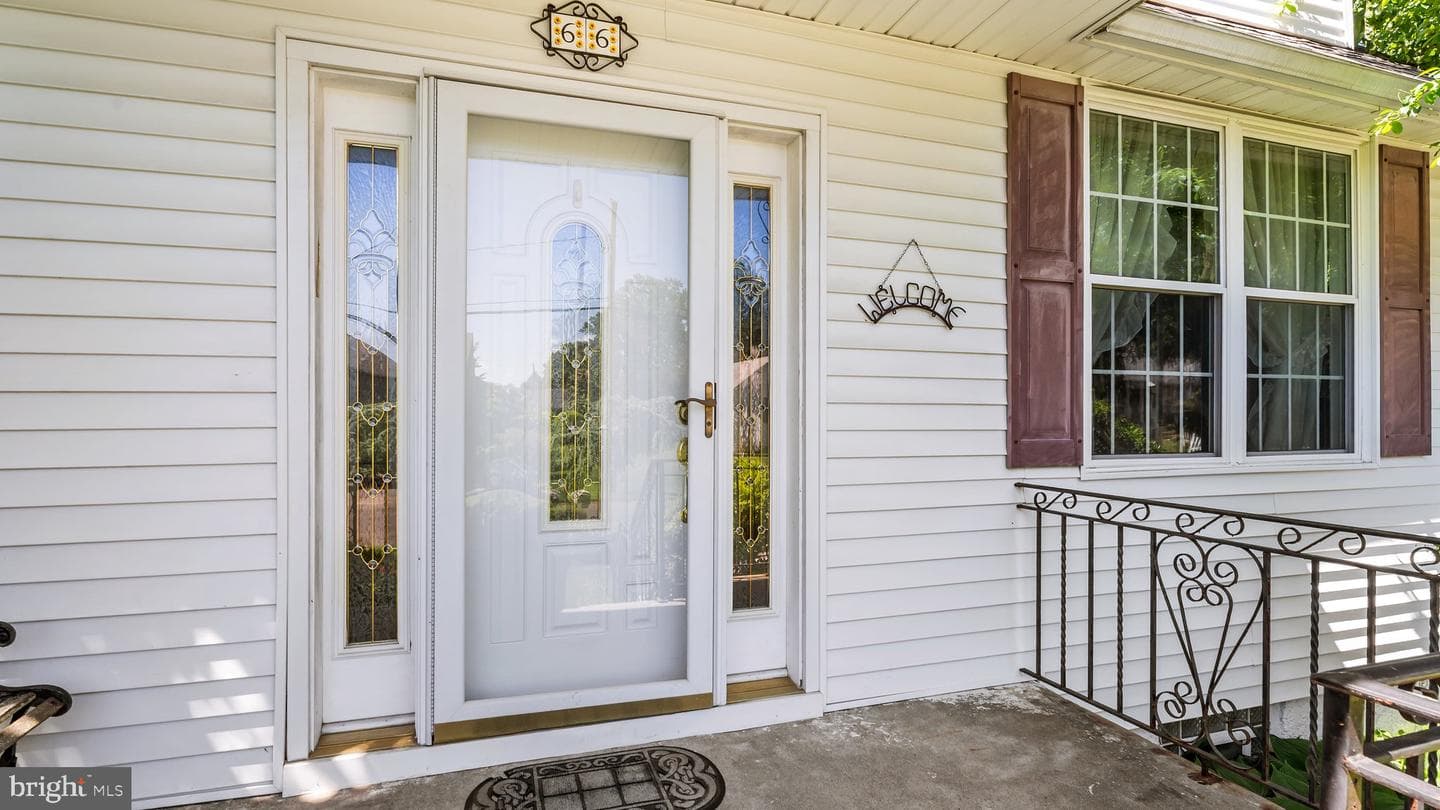 66 Lillian Street photo 3