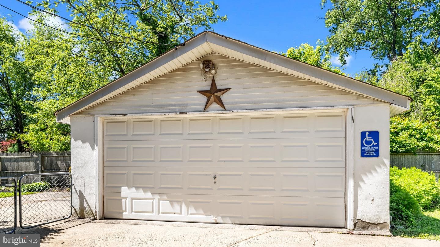 66 Lillian Street photo 38