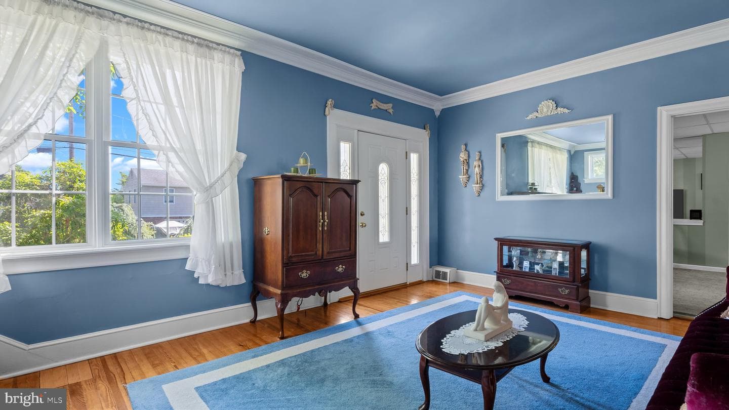 66 Lillian Street photo 5