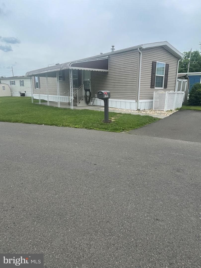 3525 Iris Avenue #t 3525 photo 2