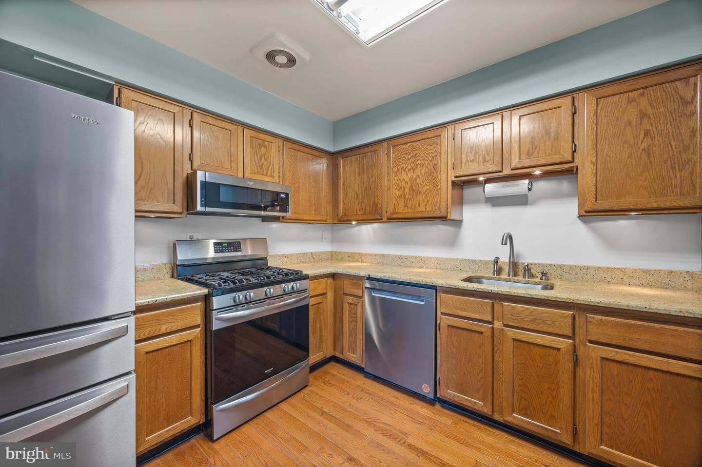 2400 Dogleg Drive photo 4