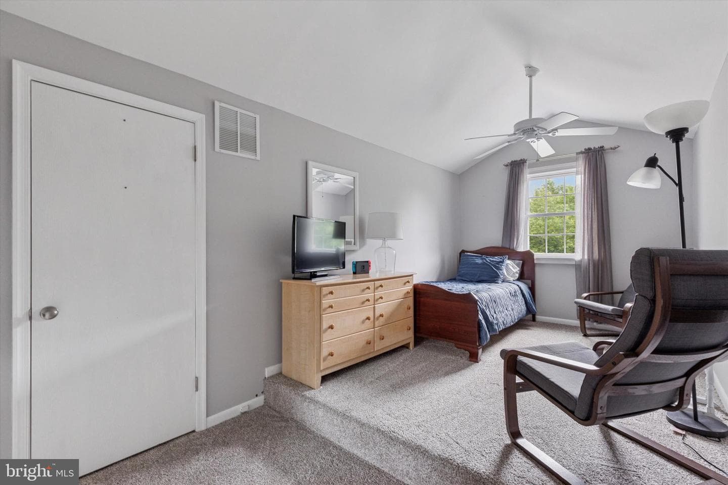 5 Kern Drive photo 20