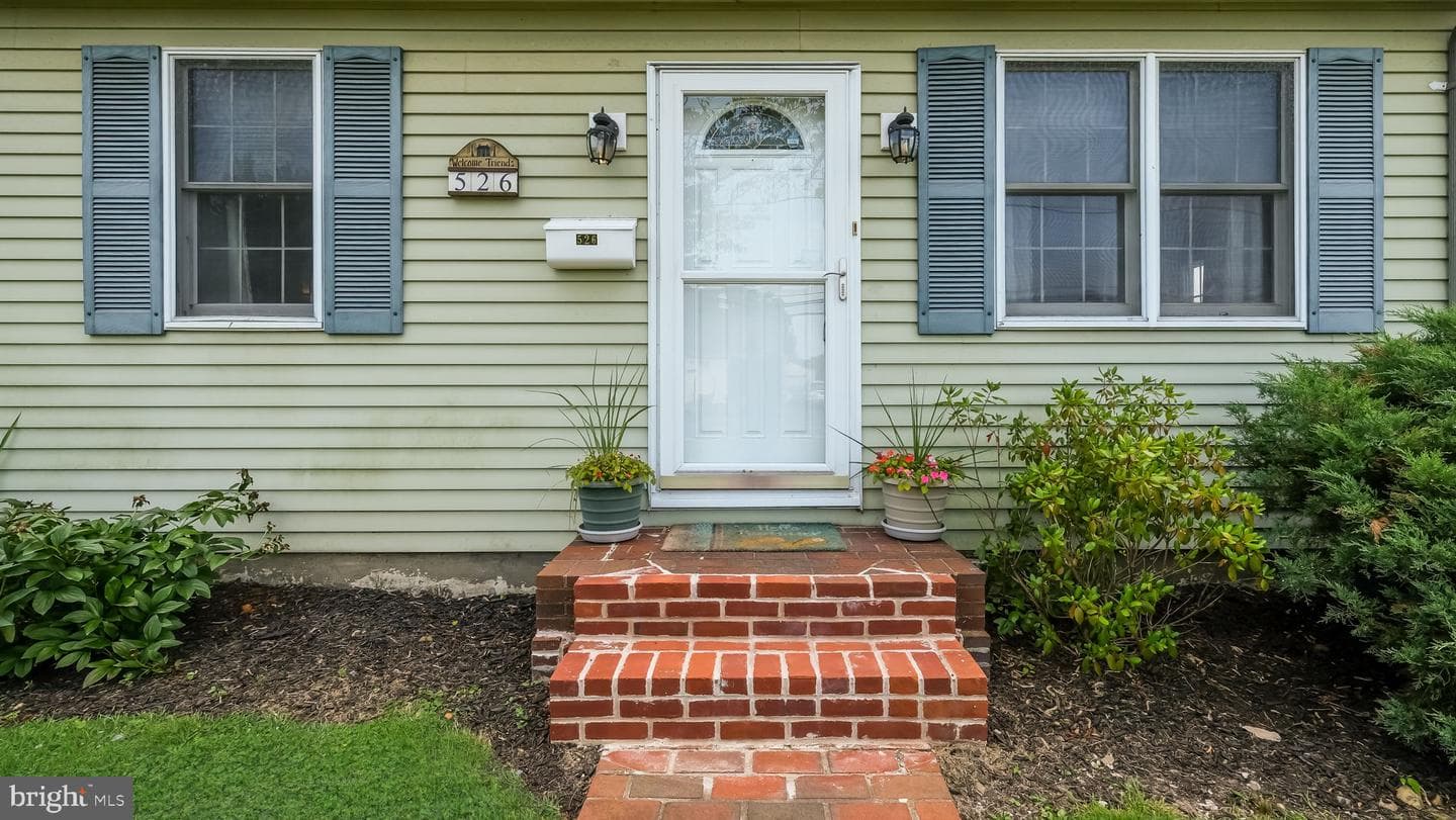 526 Durham Road photo 2
