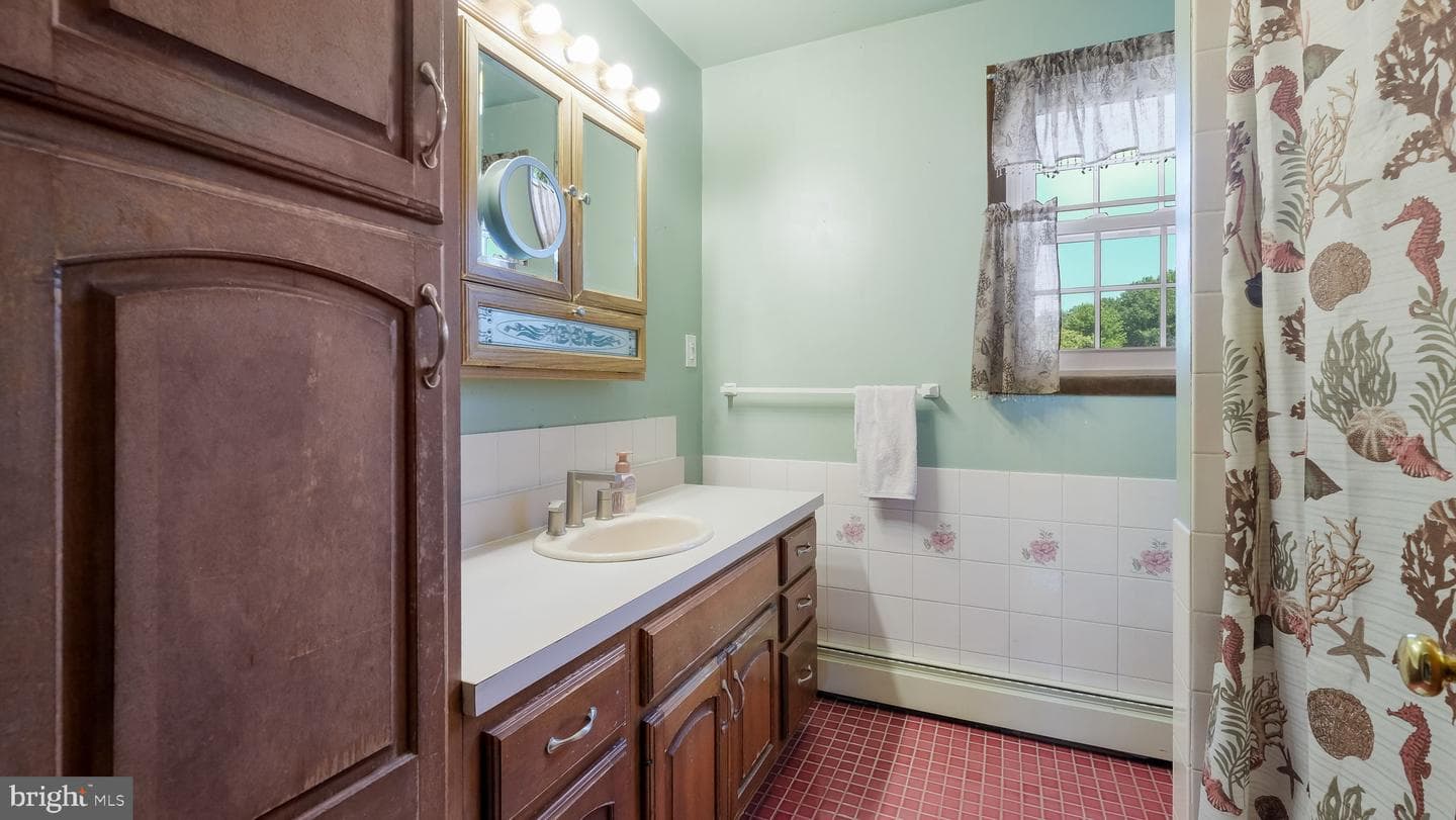 526 Durham Road photo 22