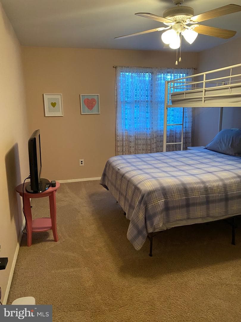 530 Avenue B photo 21