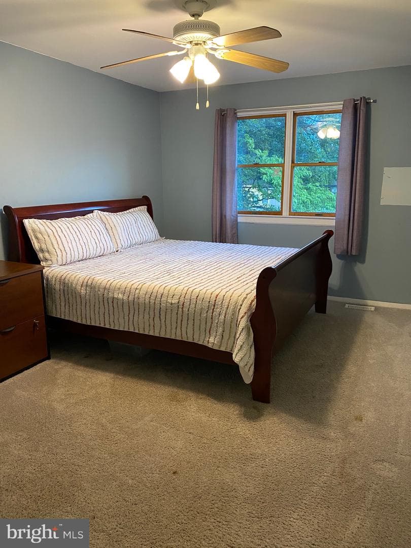 530 Avenue B photo 23