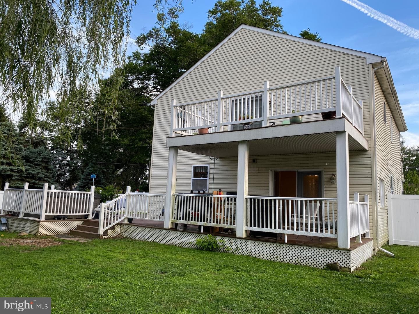 530 Avenue B photo 31