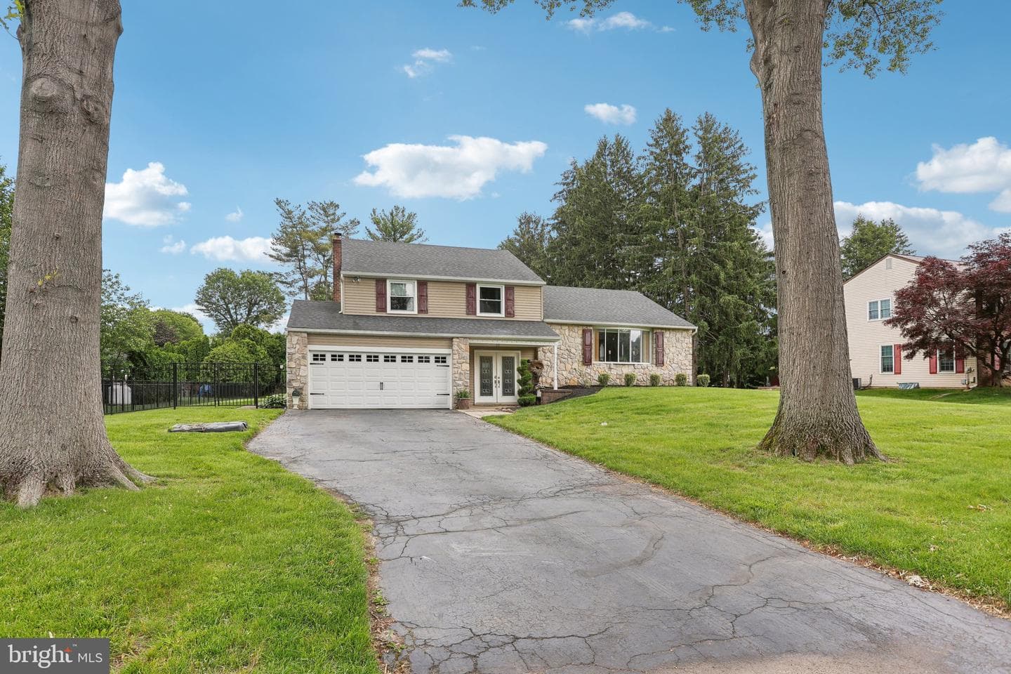 62 White Hurst Drive photo 3