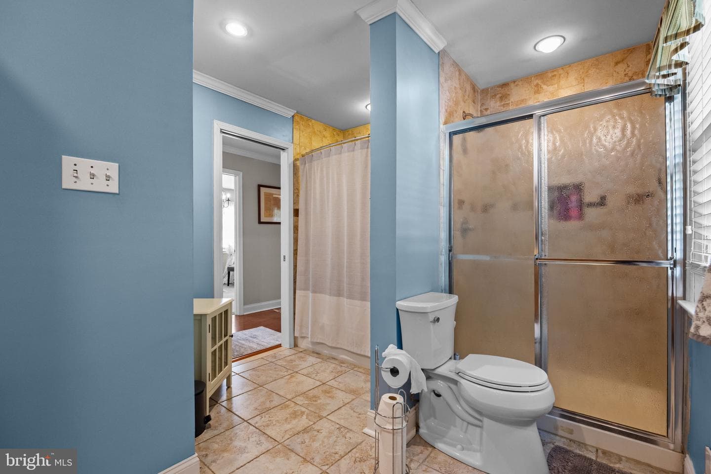 3 Adrian Place photo 29
