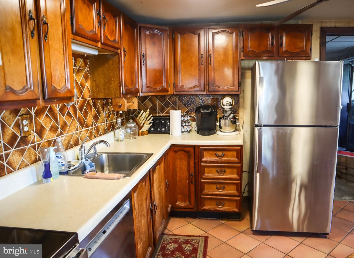 841 Garden Street photo 8