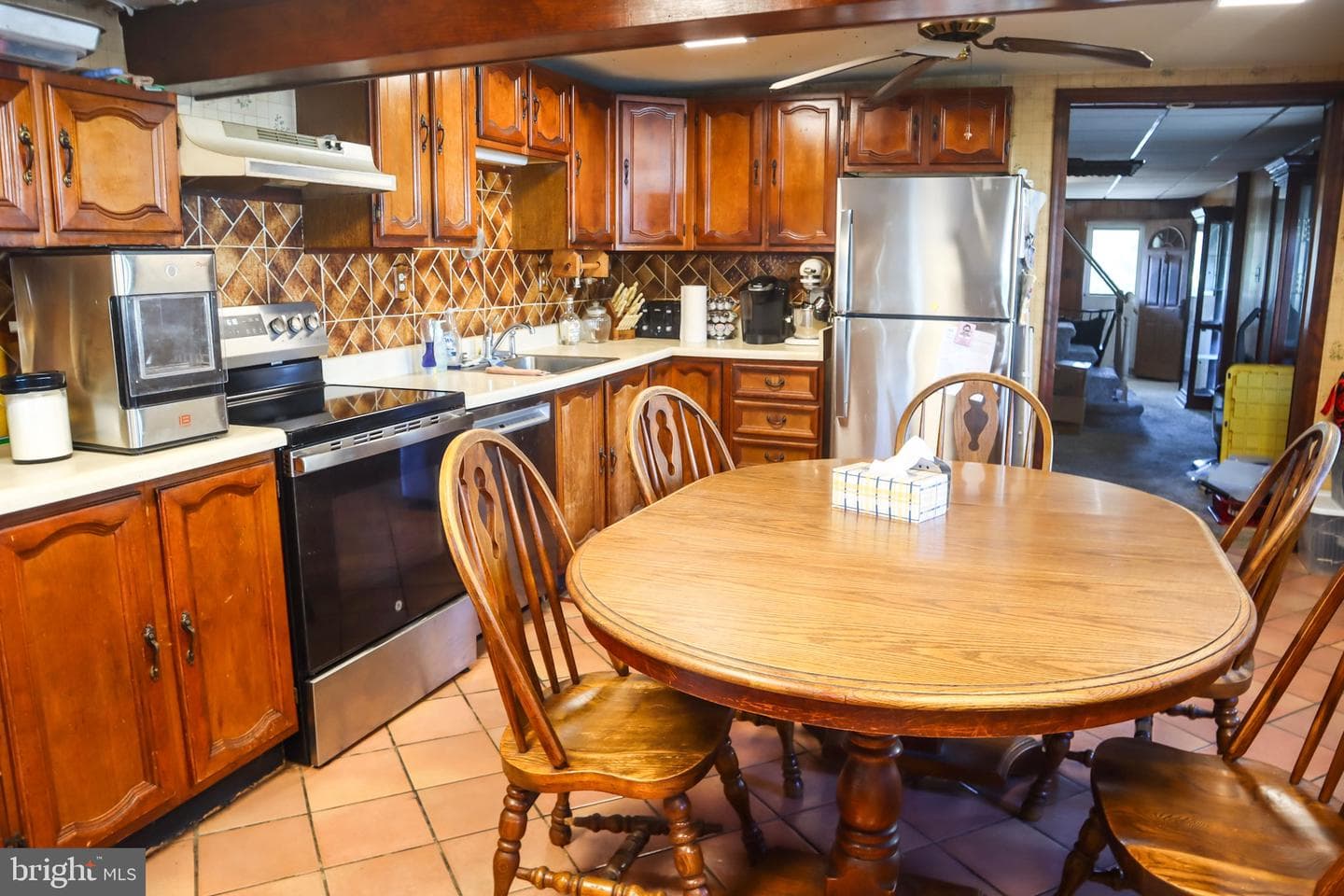 841 Garden Street photo 9