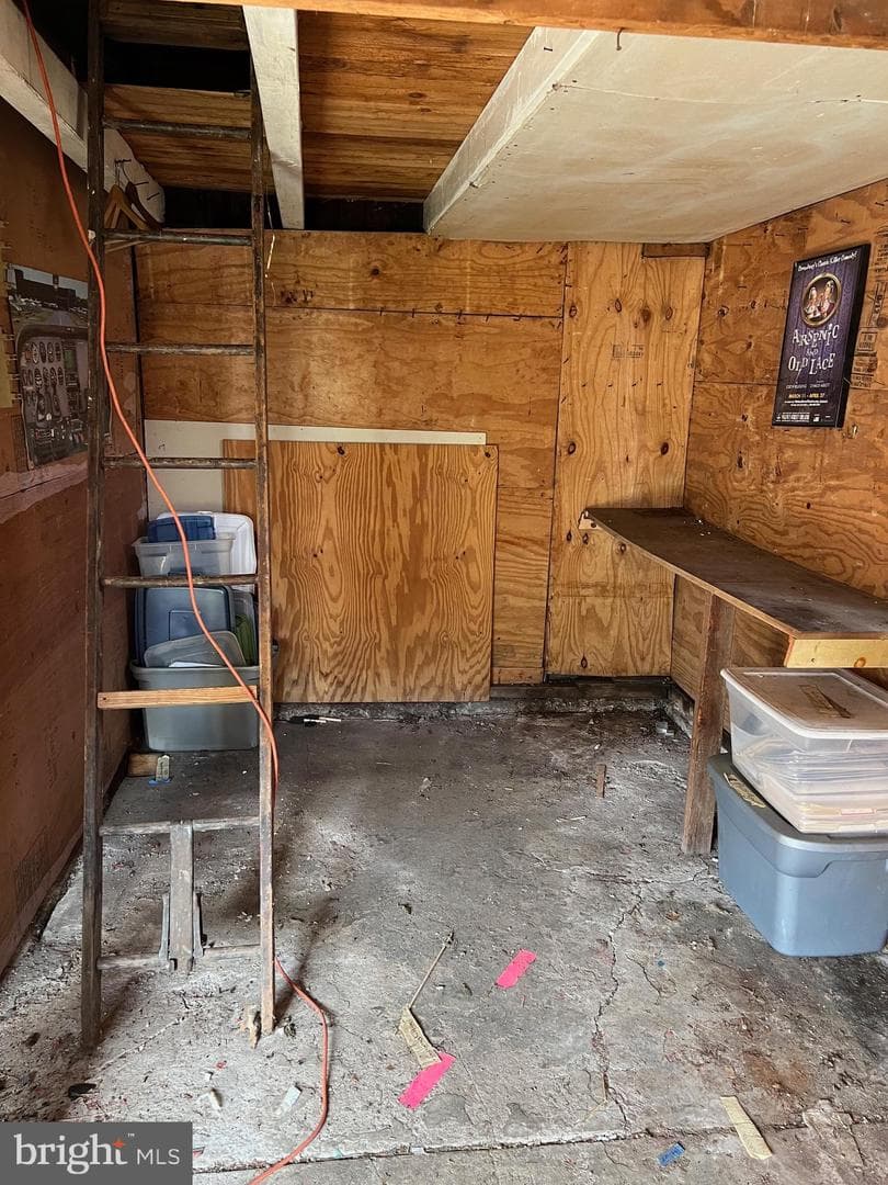 523 Swain Street photo 4