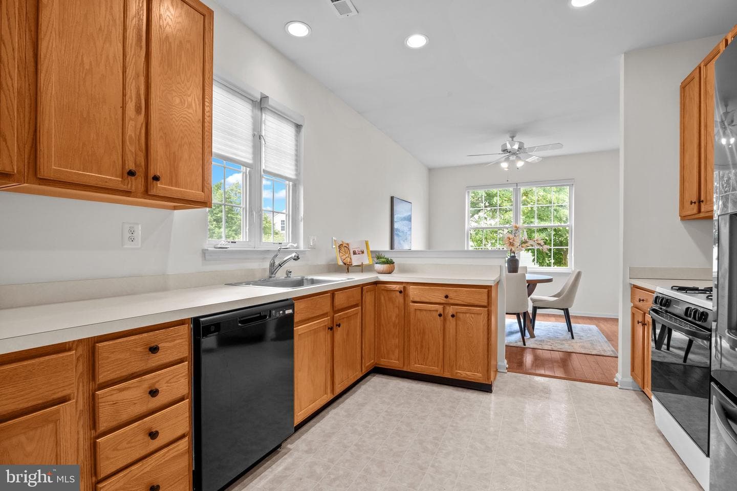 31 Blue Flax Lane photo 16