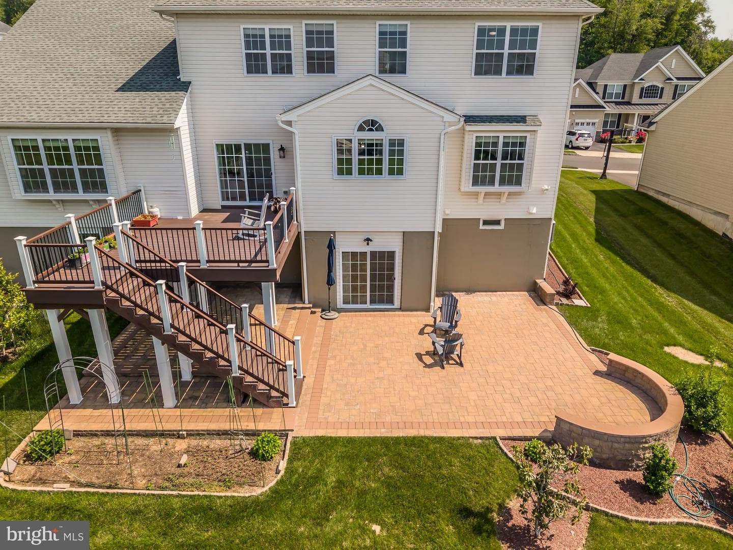 1361 Memorial Drive photo 3