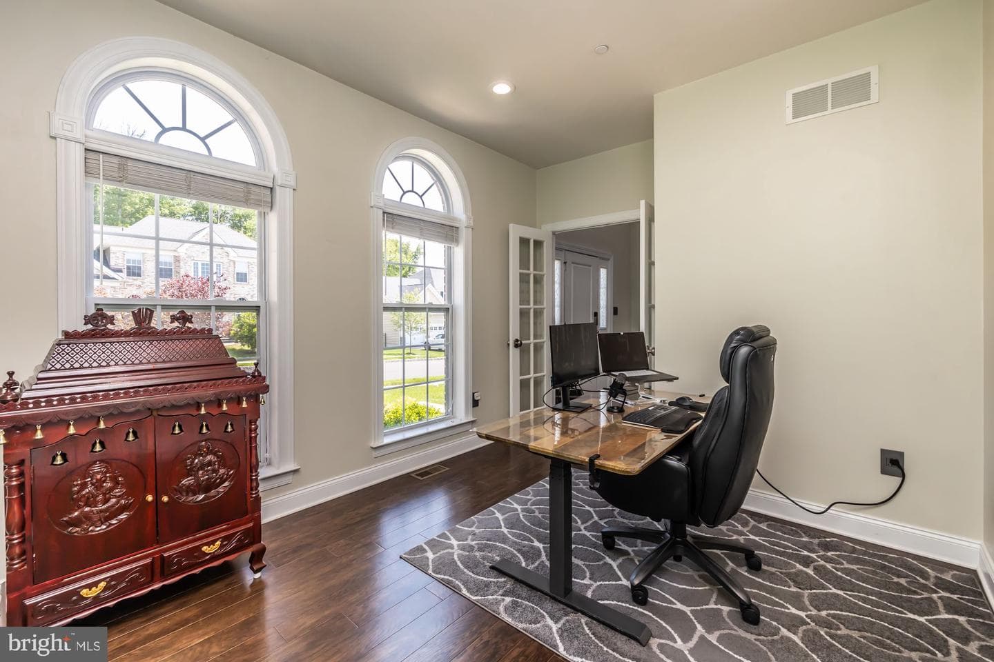 1361 Memorial Drive photo 6