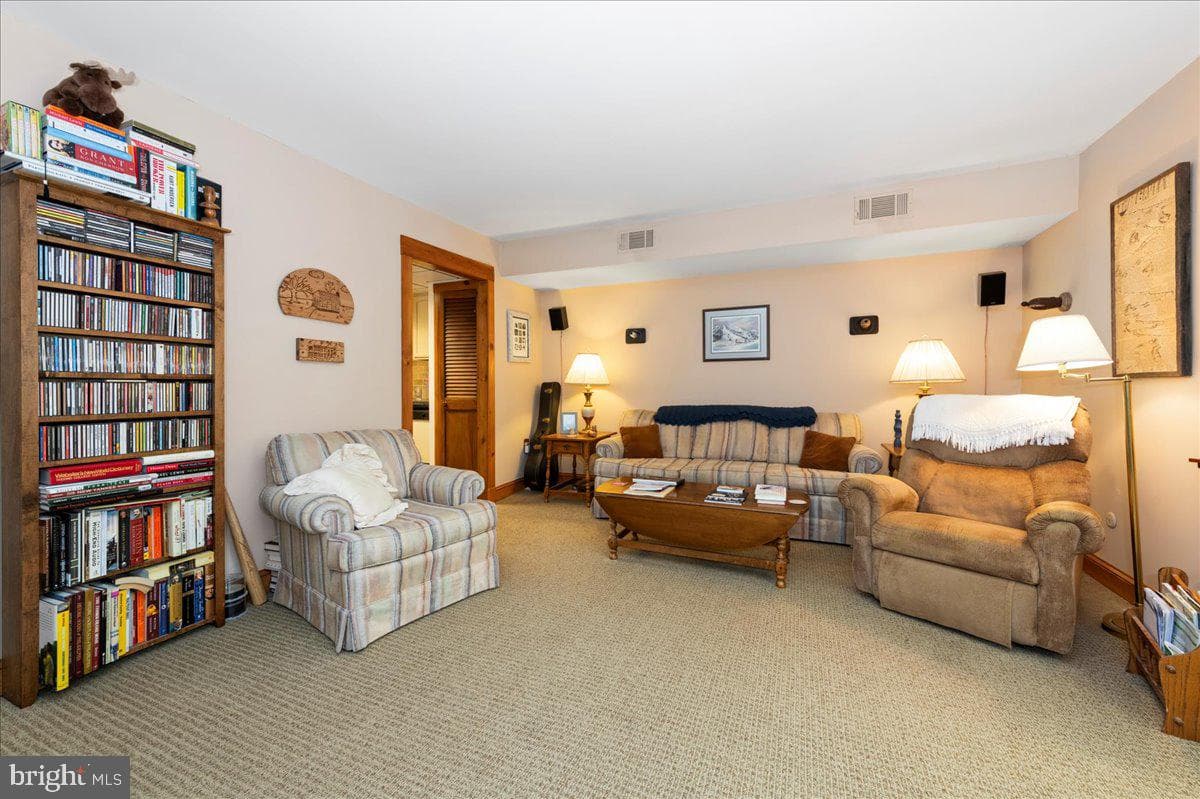 14 Providence Avenue photo 9
