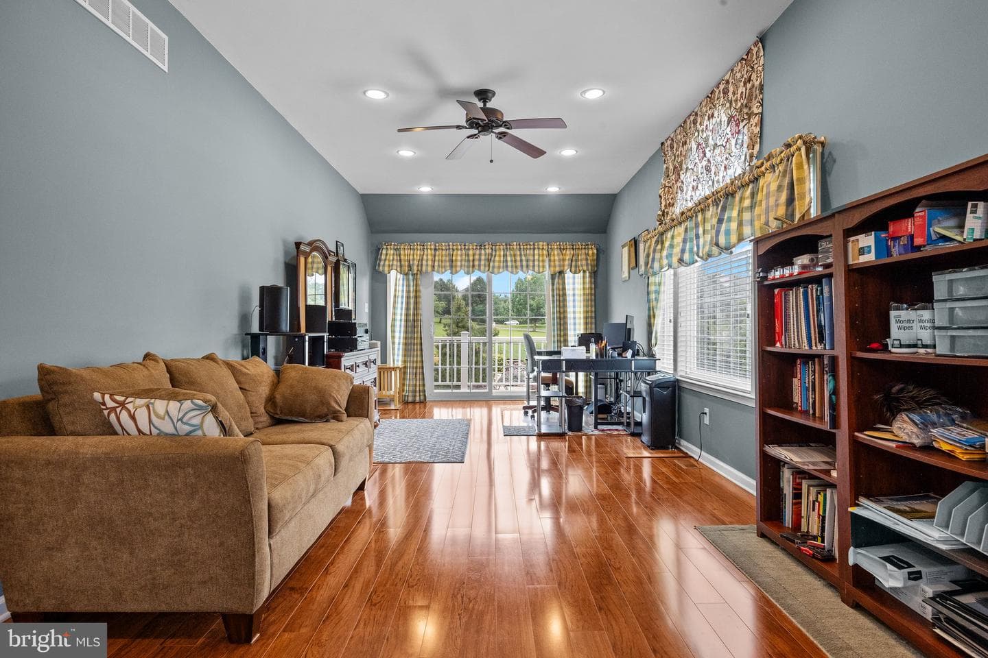20 Cathleen Drive photo 28