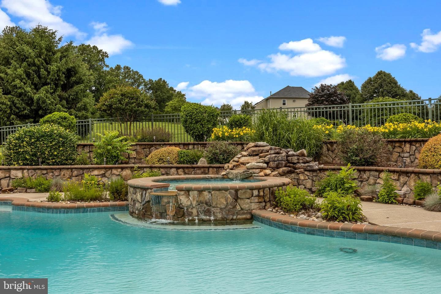 20 Cathleen Drive photo 45