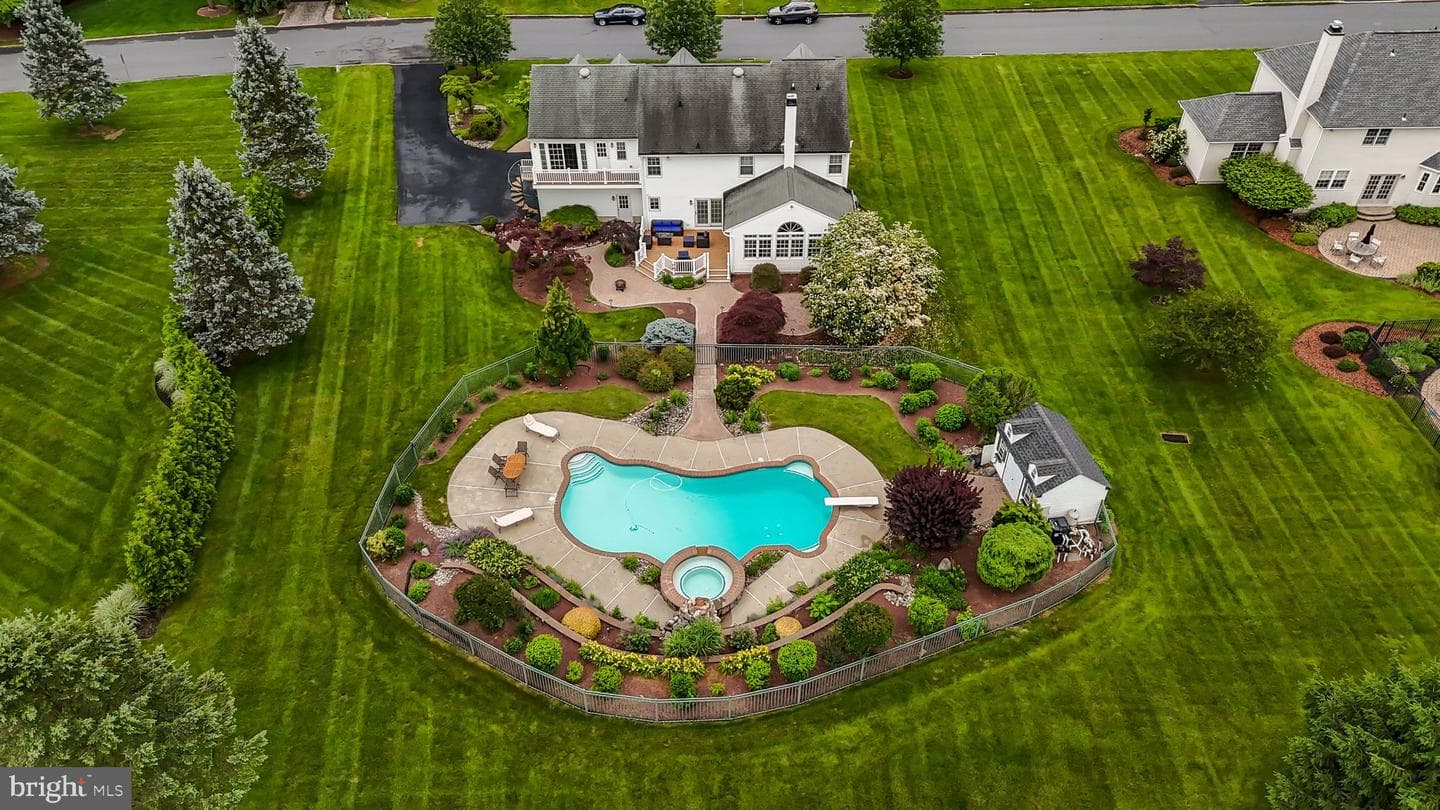 20 Cathleen Drive photo 53