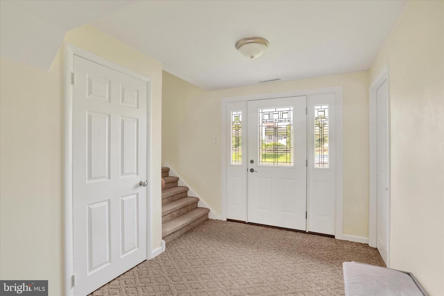 869 Primrose Drive photo 13