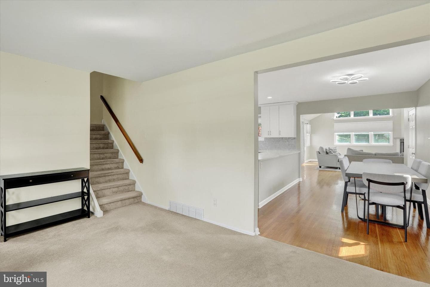 869 Primrose Drive photo 16