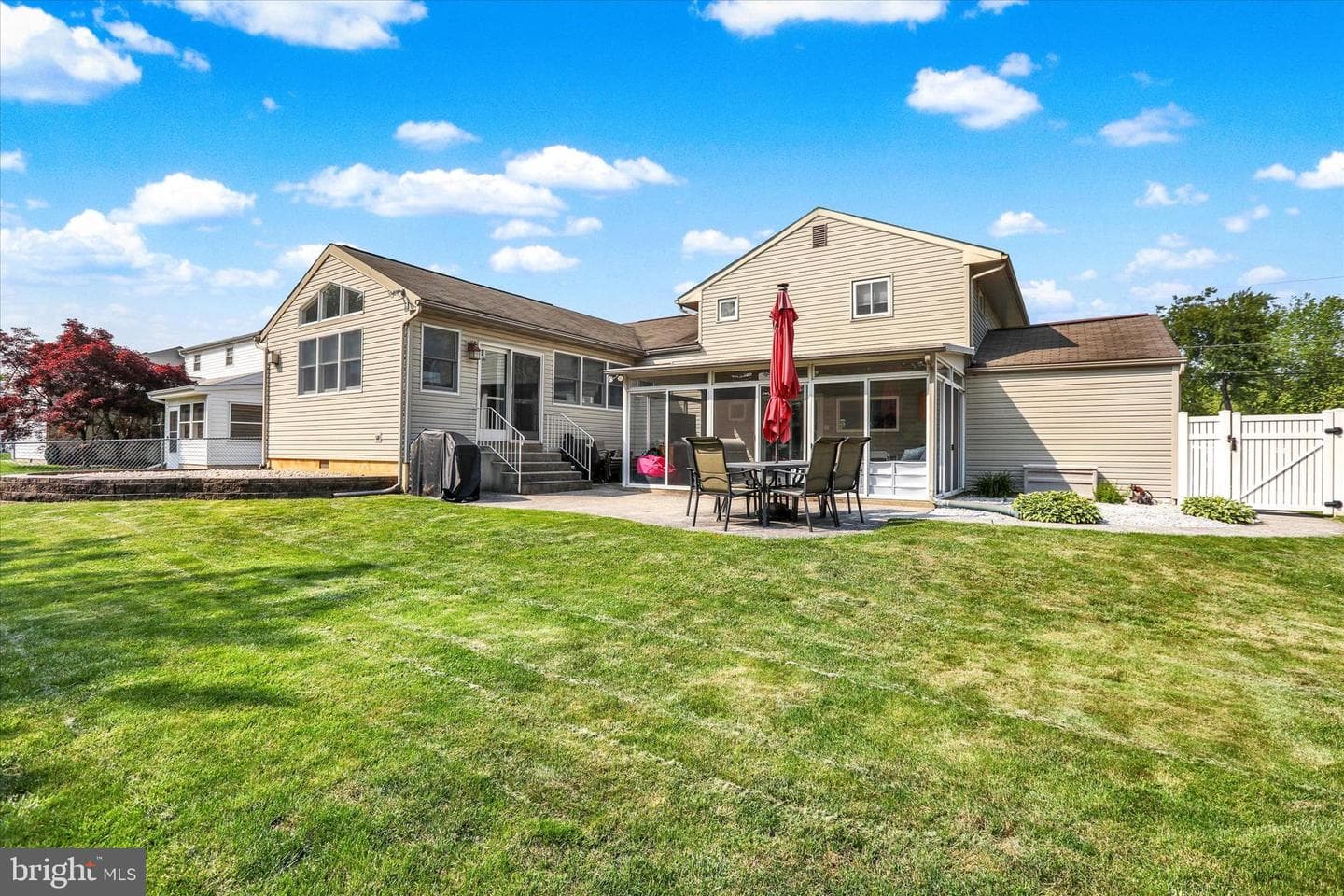 869 Primrose Drive photo 33