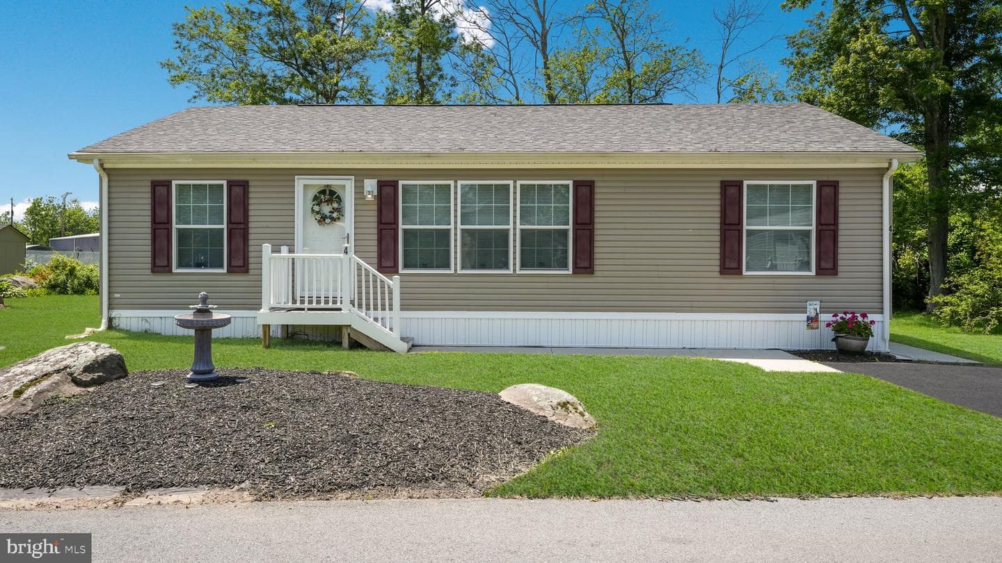 4 Laurel Terrace