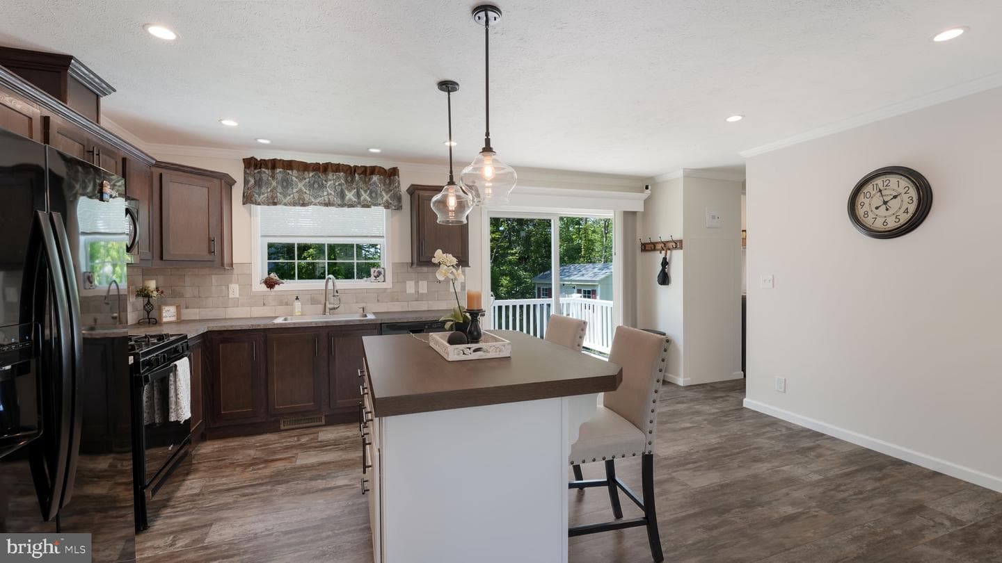 4 Laurel Terrace photo 10