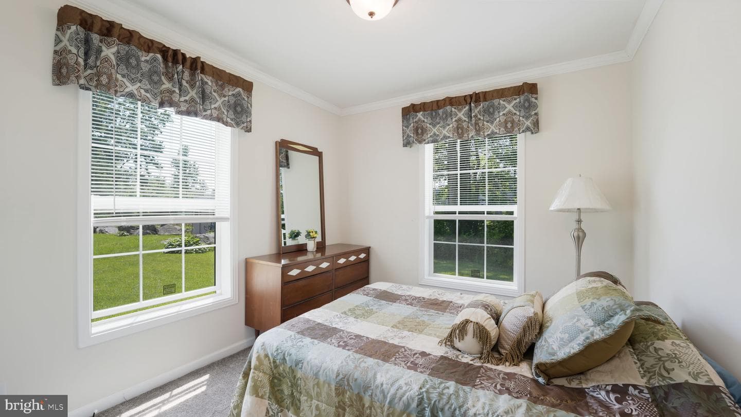 4 Laurel Terrace photo 17