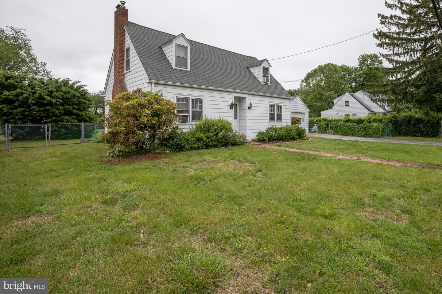 2230 Edgely Road photo 3