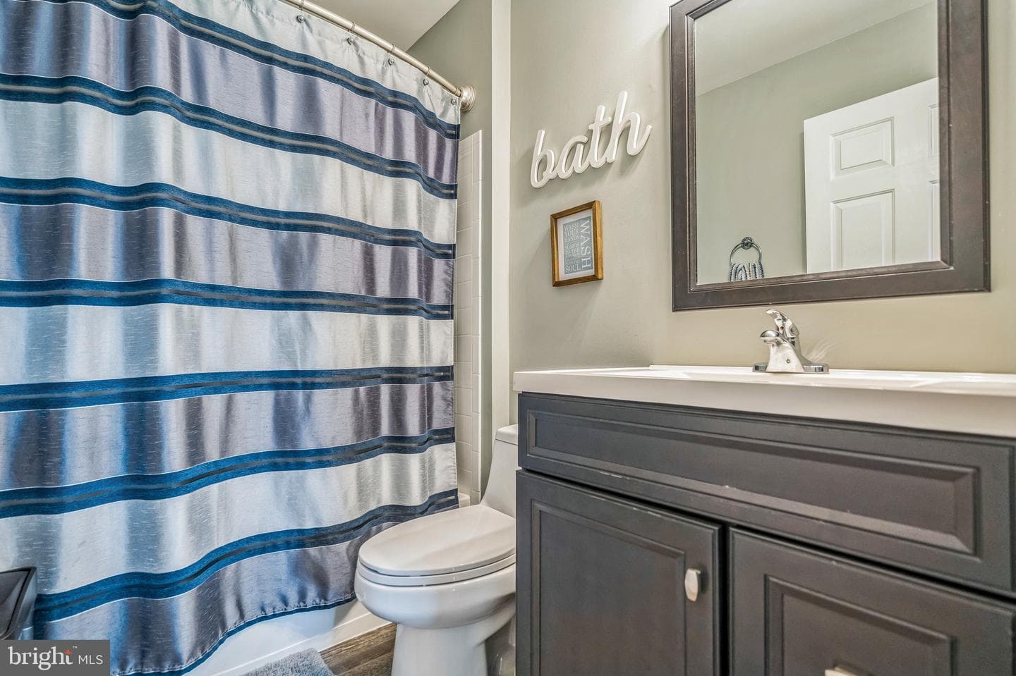 4547 Summerhill Drive photo 27