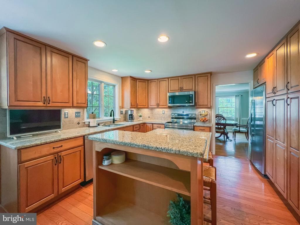 922 Edgewood Road photo 19