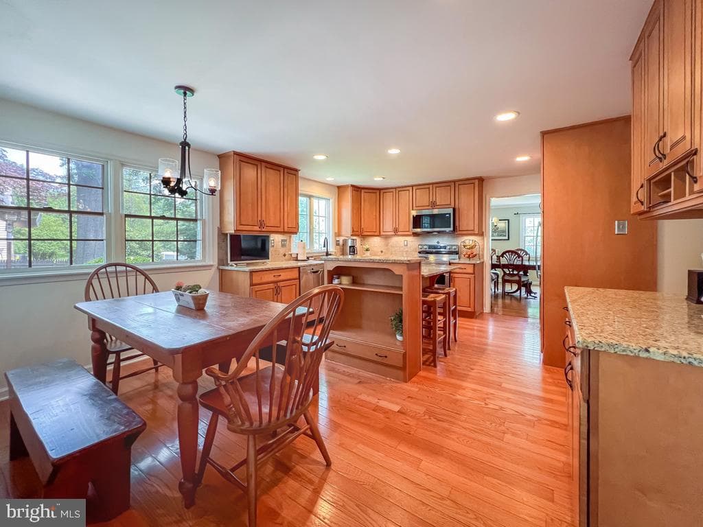 922 Edgewood Road photo 23