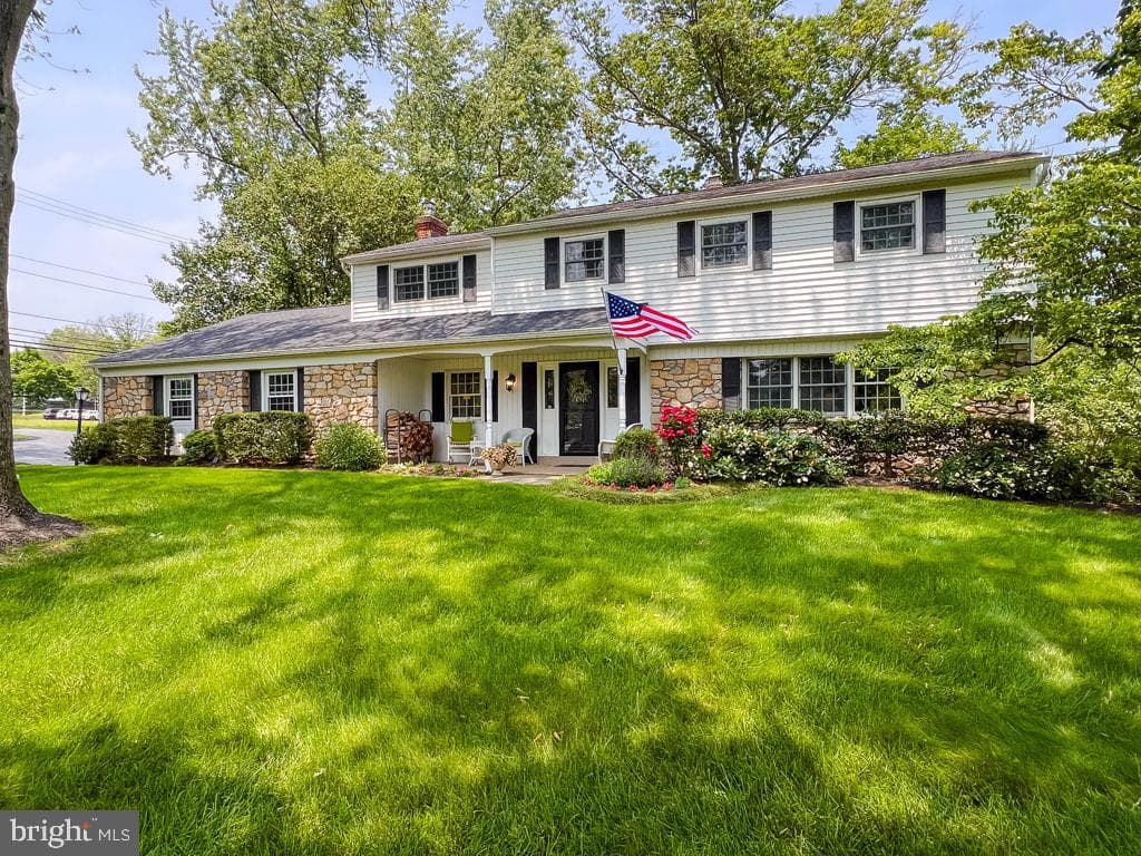 922 Edgewood Road photo 4