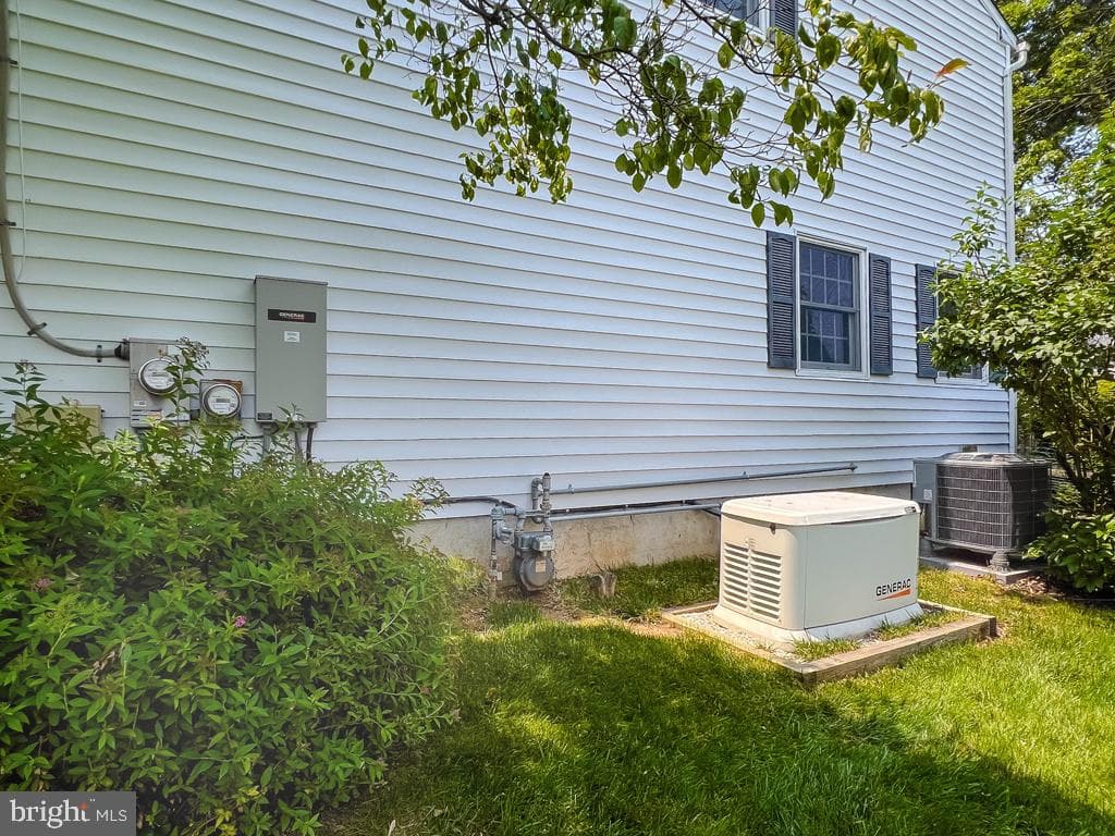 922 Edgewood Road photo 69