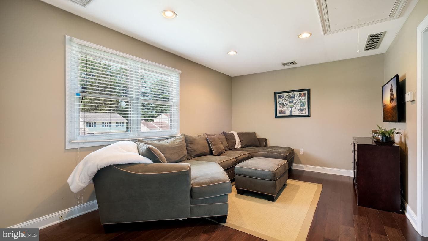 275 Magnolia Road photo 23