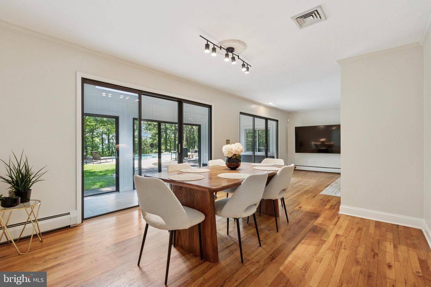 5653 Private Drive photo 5