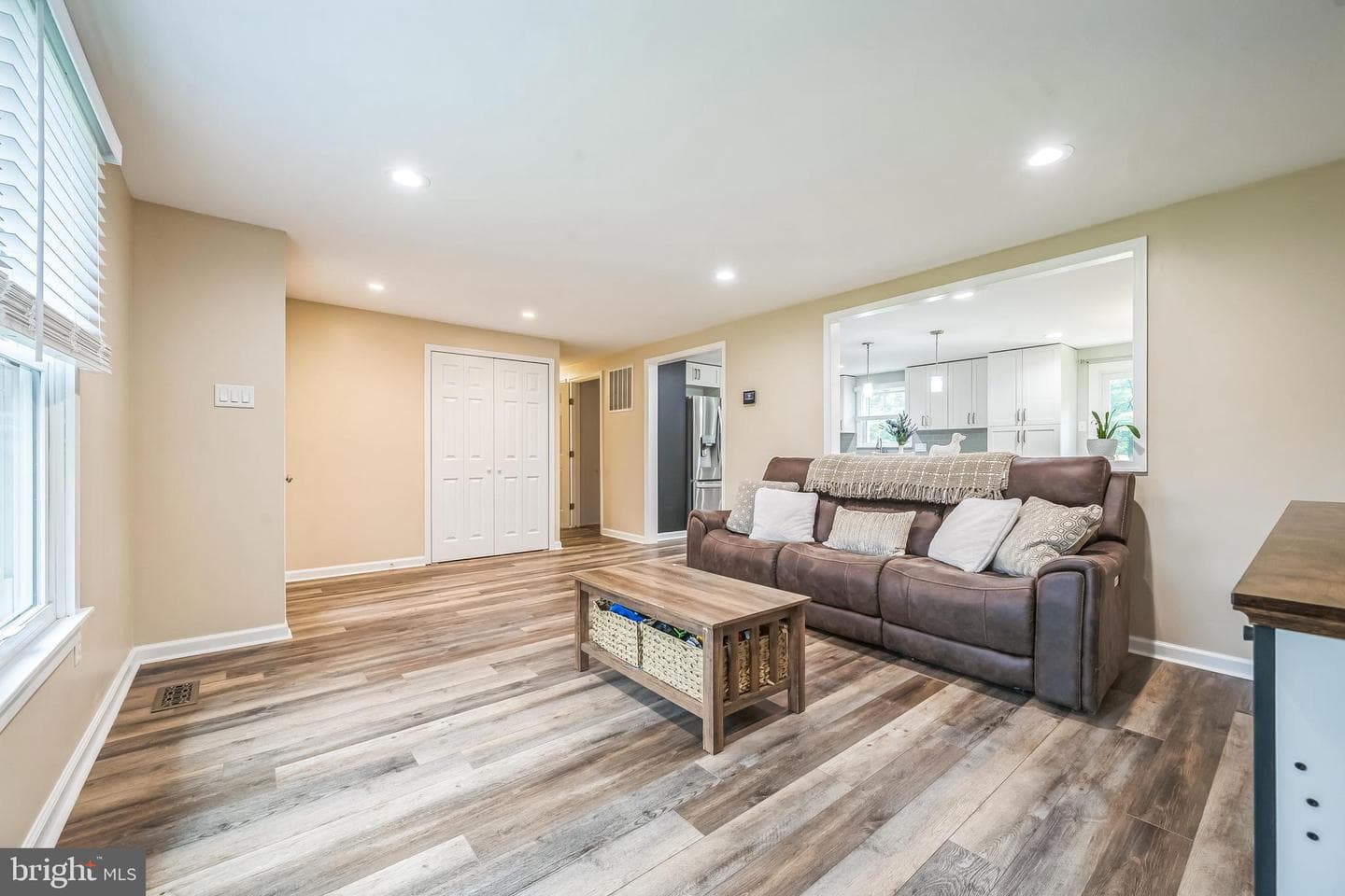 8 Cedar Lane photo 2